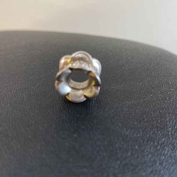 Brighton scalloped spacer Bead Charm - Picture 4 of 4